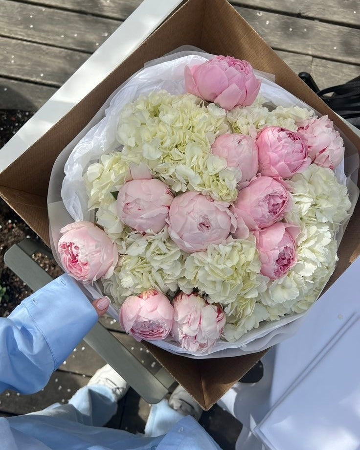 “Cloud Nine” Bouquet