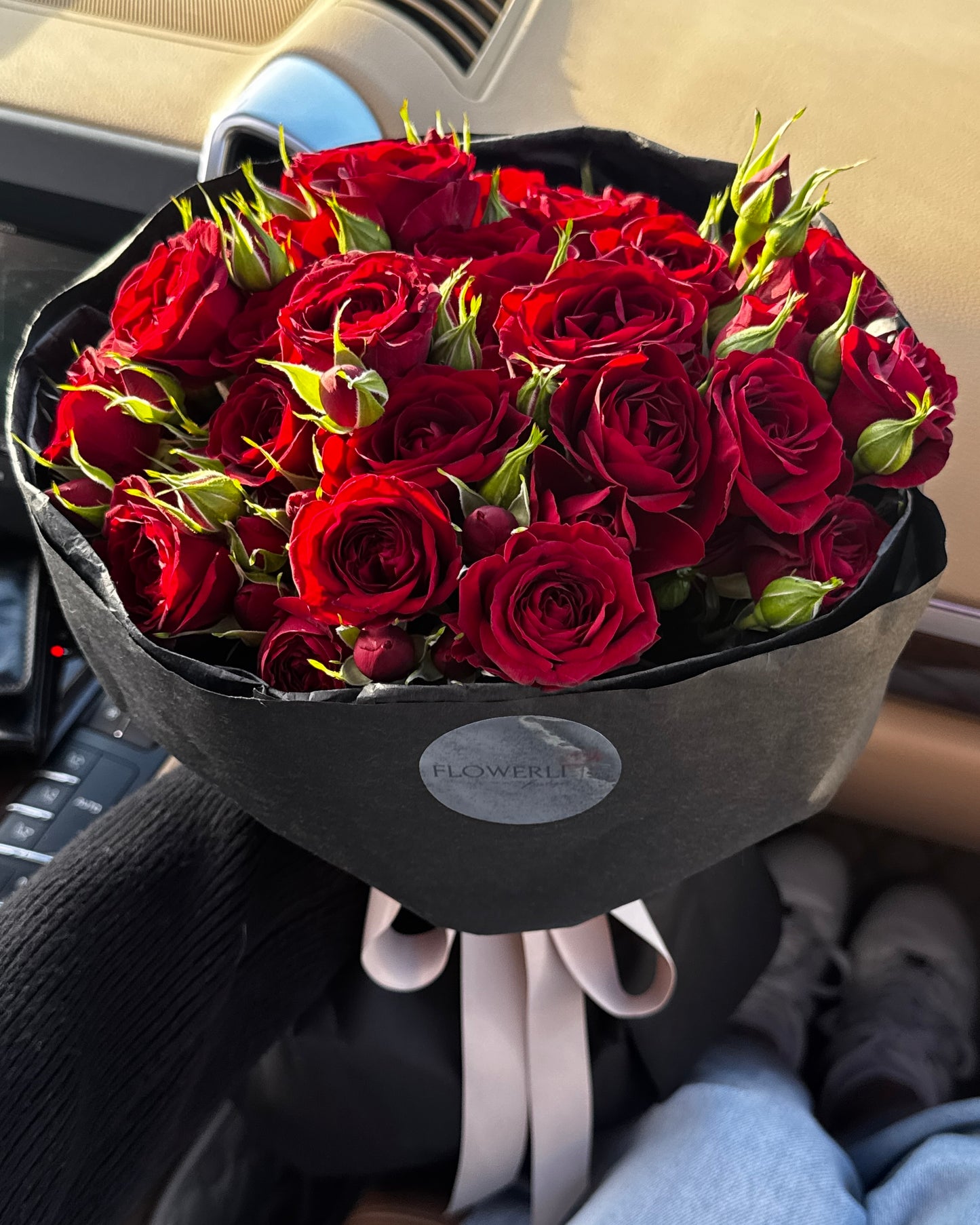 Red Spray Roses Monobouquet